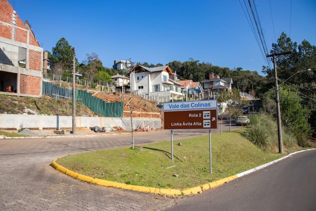 Casas a venda bairro VALE DAS COLINAS em Gramado